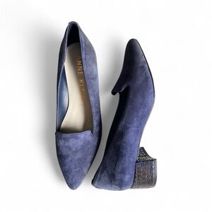 Anne Klein flex Navy Marine Blue suede loafer Pump Heels. Comfy padded sole